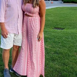 Two piece crop top set! Wide leg pants with a slit on the side! Lightweight!